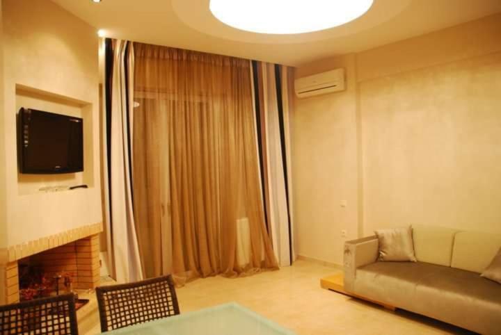 Lessioti Apartments Метана Экстерьер фото