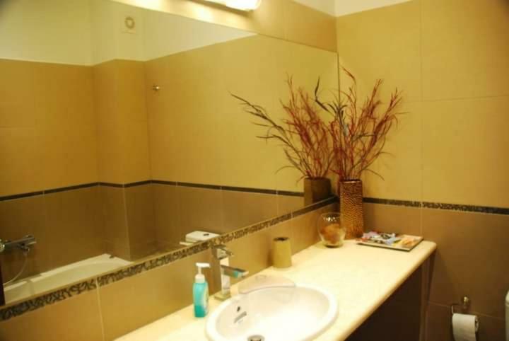 Lessioti Apartments Метана Экстерьер фото
